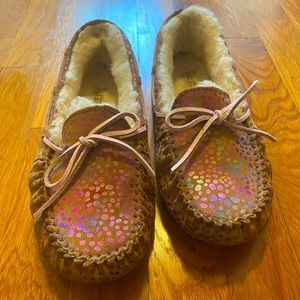Ugg Slipper Size 4